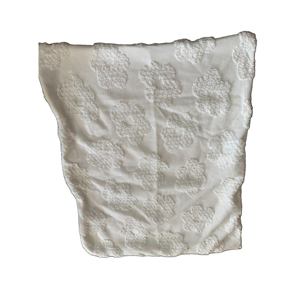 Kate Spade White Polyester And Cotton Fluffy Flower Pillow Cover 26” X 20”
